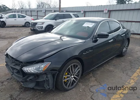 2018 Maserati Ghibli z USA, uszkodzony, nr VIN ZAM57XSA1J1286691